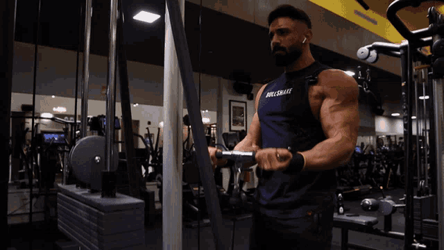 Cable bicep curl